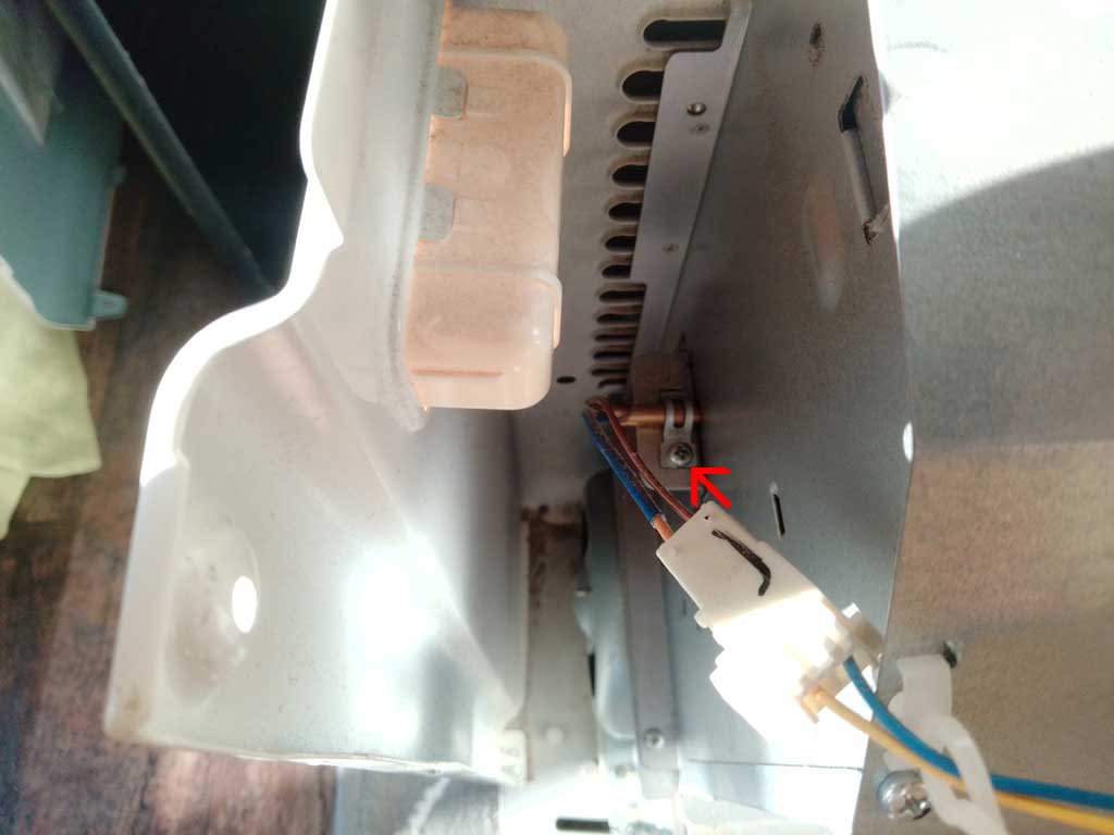 How to disassemble Rinnai Avenger 25 gas heater (investigating error