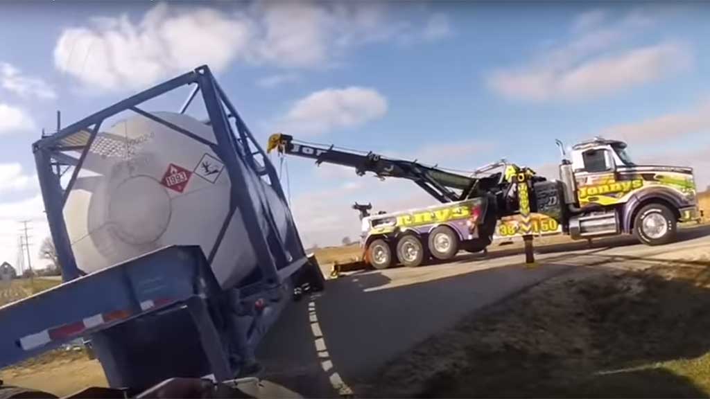 Tow truck operators on YouTube